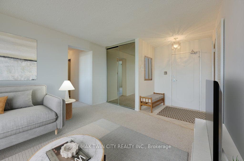 225 Harvard Place Unit 1109 photo 10