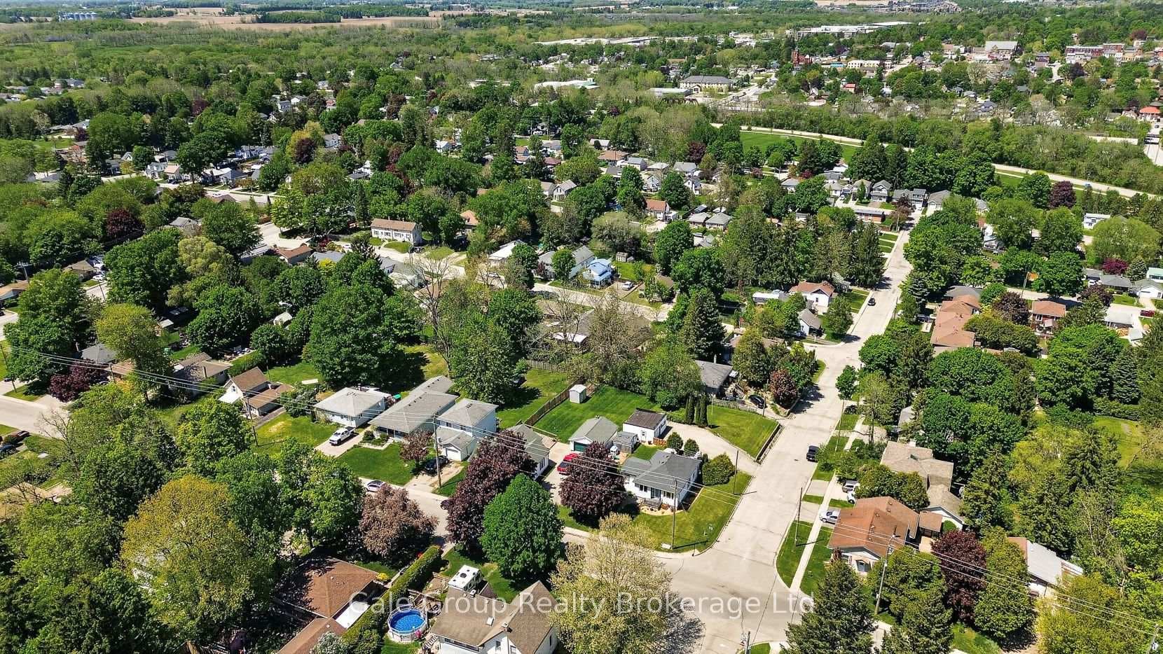 339 Spencer Street photo 6
