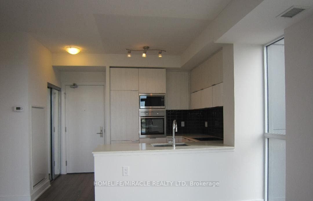 318 Richmond Street Unit 1201 photo 3