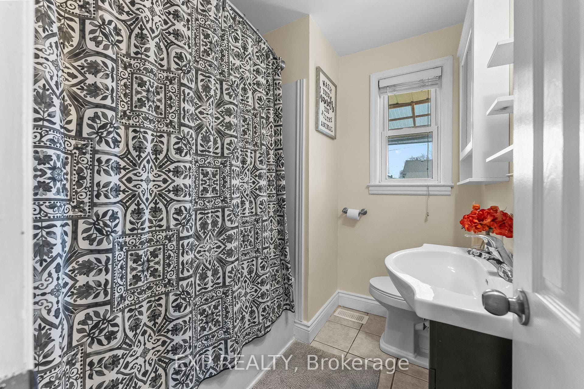 9 Parkdale Drive photo 20