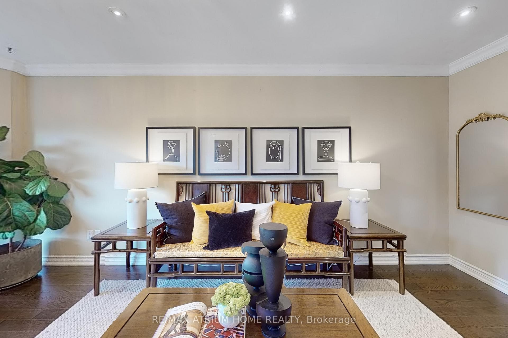 122 Thompson Drive photo 6