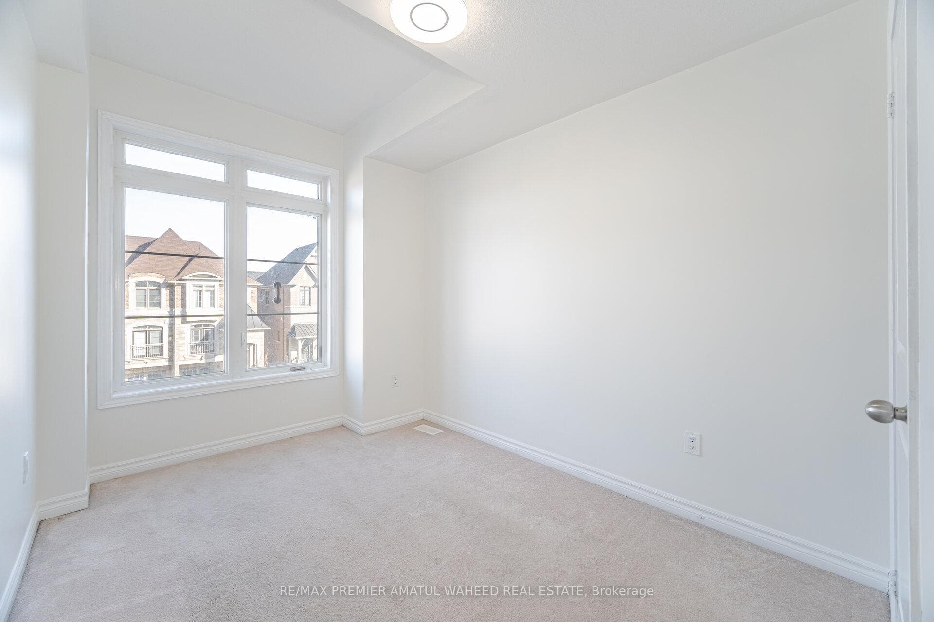 67 Farooq Boulevard photo 30