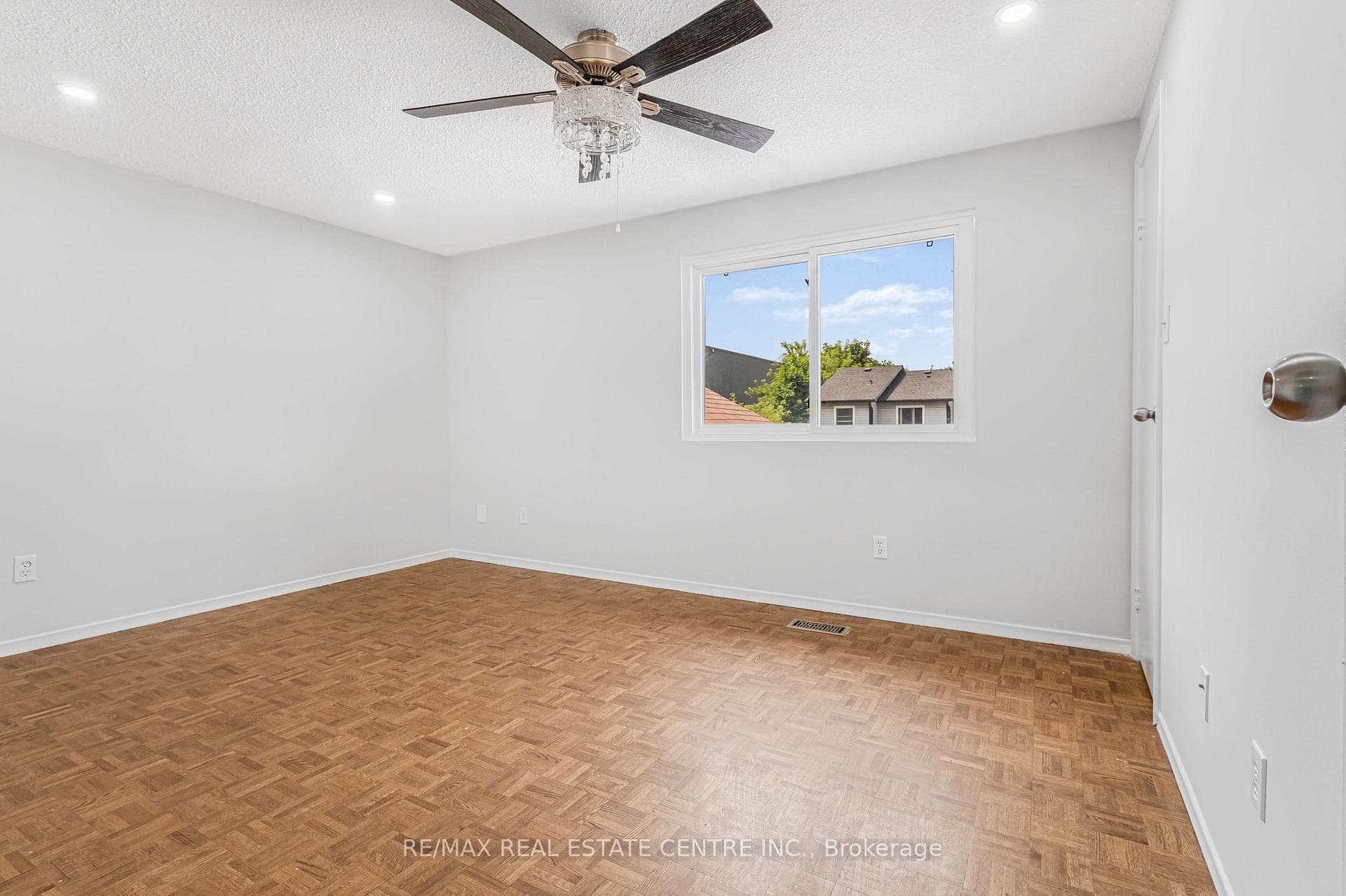 1330 Trowbridge Drive Unit 16 photo 19
