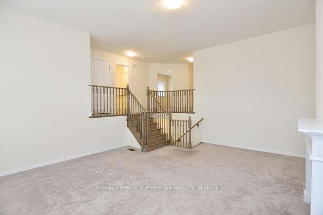 19 Esther Crescent photo 19