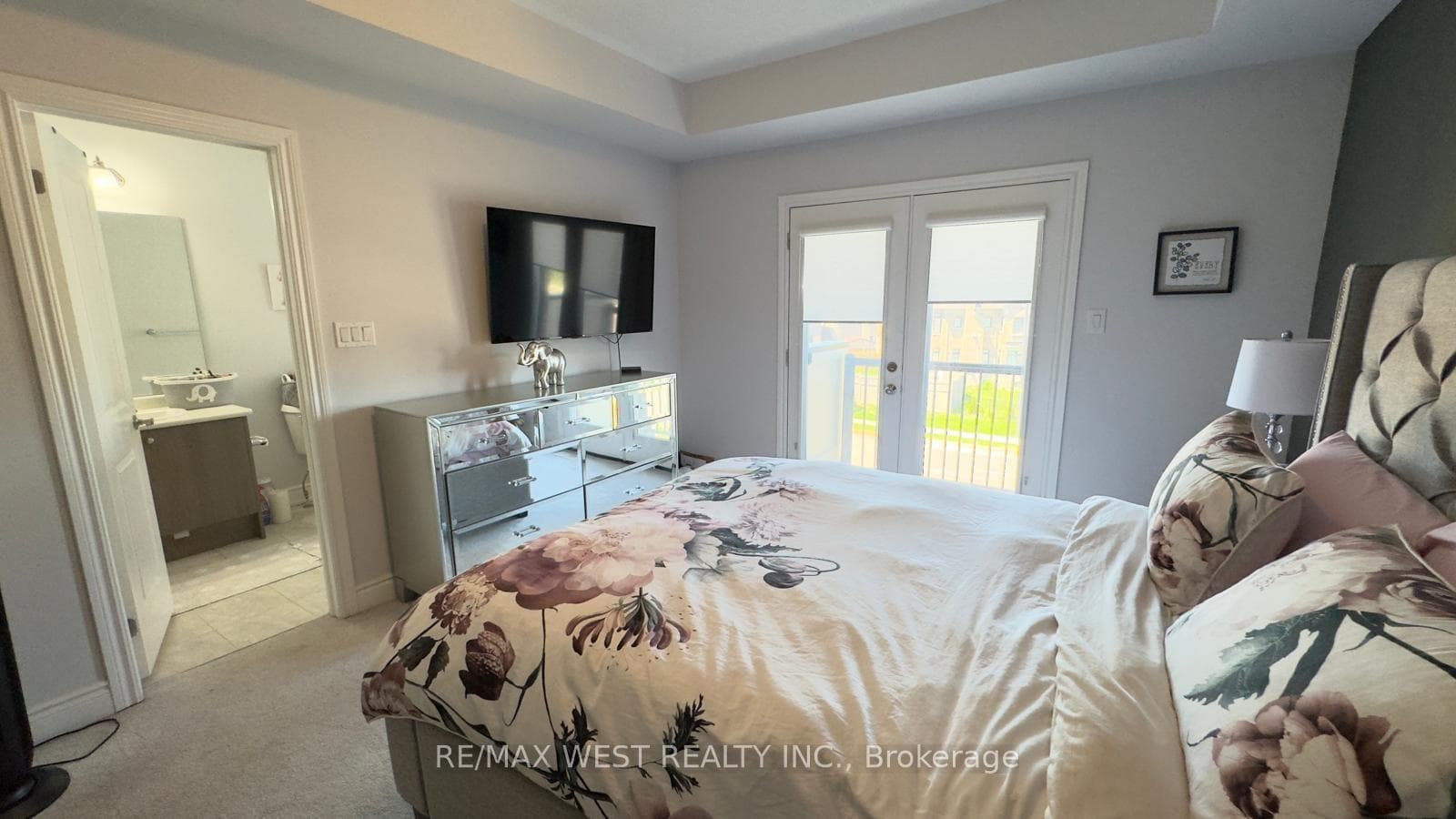 92 Oakmore Lane photo 11
