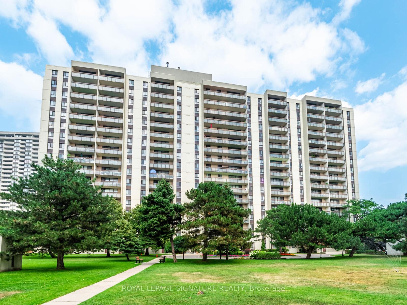 350 Seneca Hill Drive Unit 1709 photo 1