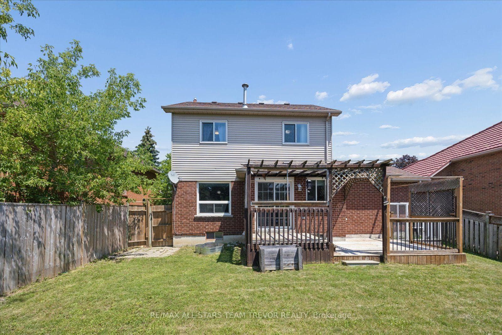 98 Carrick Avenue photo 40