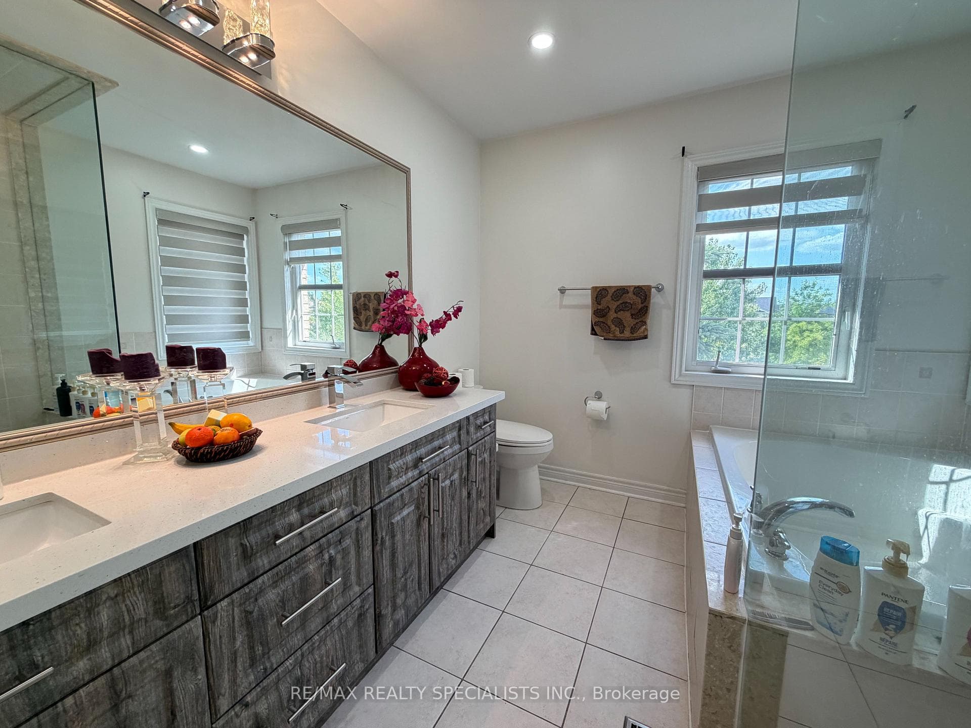 214 Mccready Drive photo 32