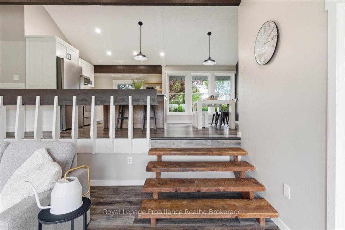 659 Moira Road photo 12