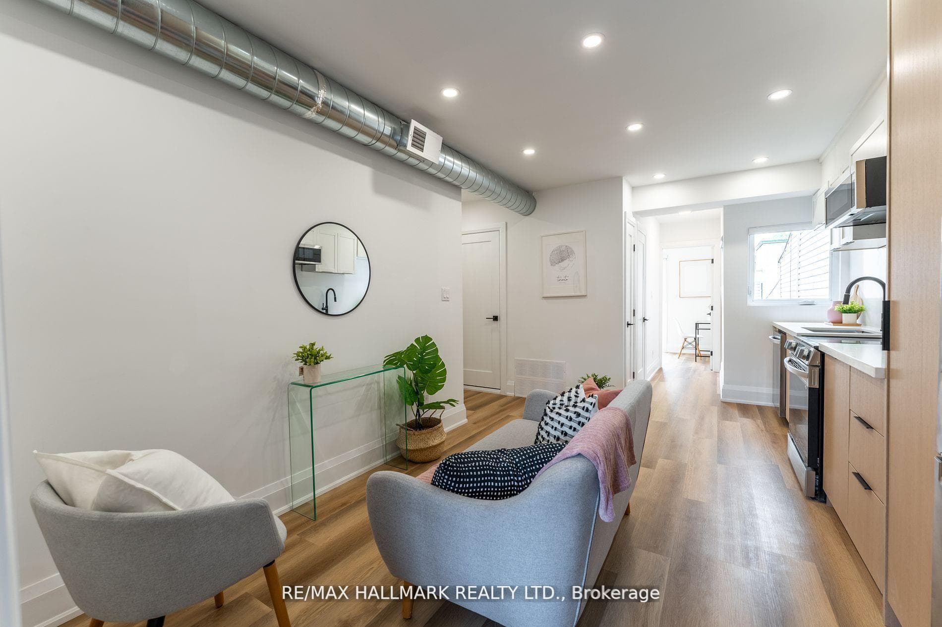 700 Adelaide Street Unit Upper photo 10