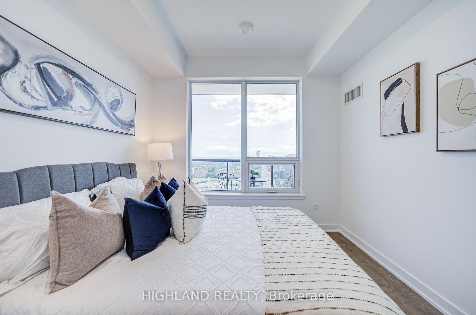 5081 Hurontario Street Unit 3103 photo 30