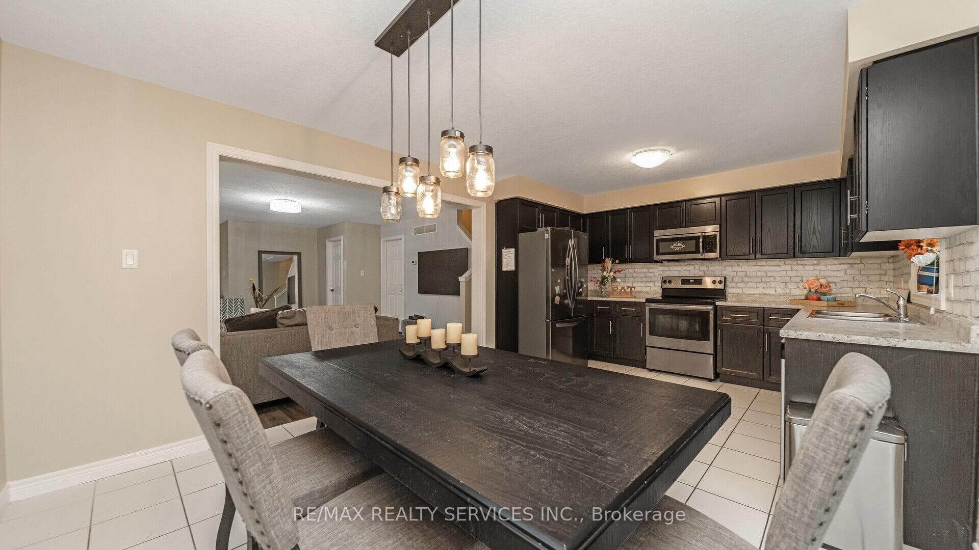 14 Amos Drive Unit 12 photo 18