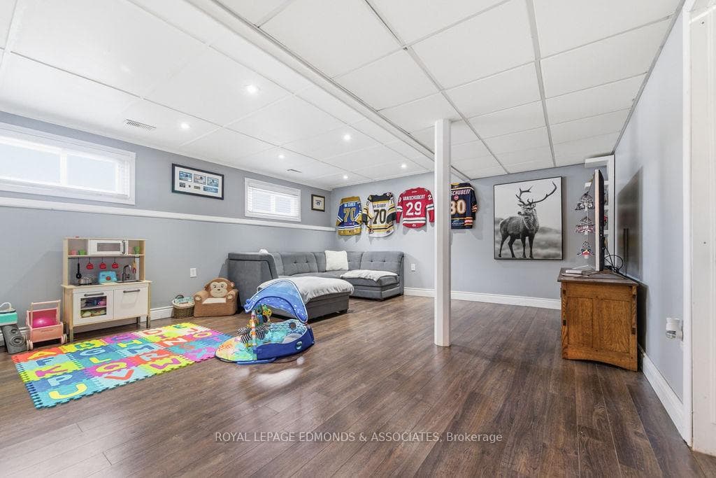 65 Armstrong Road photo 31