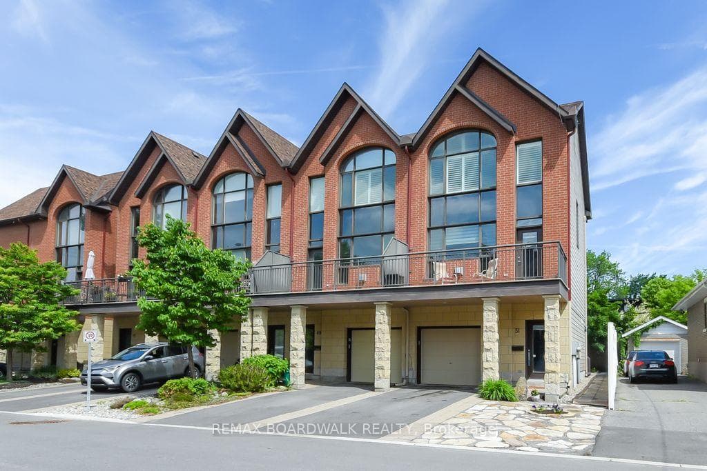 51 Drouin Avenue photo 1