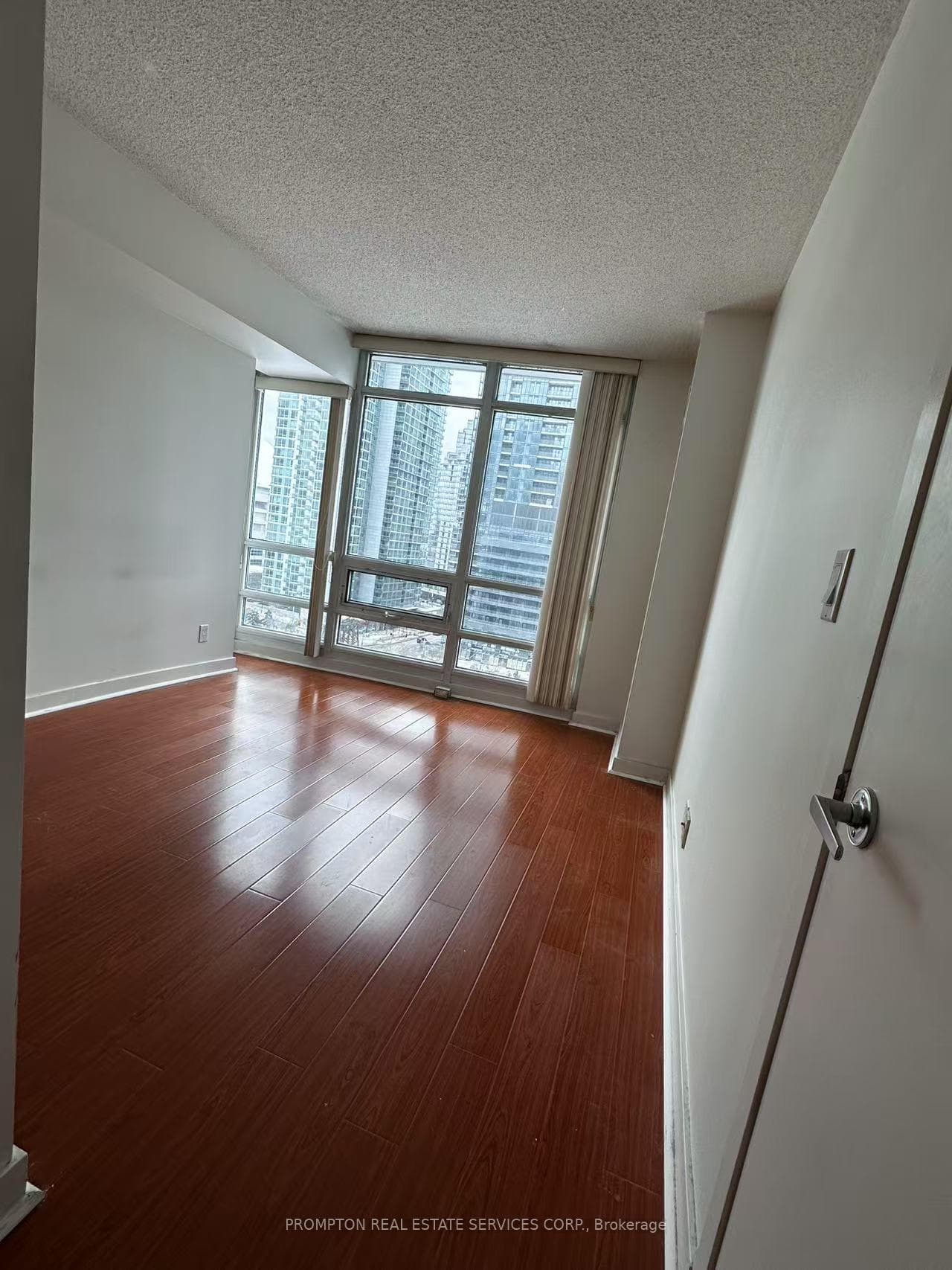 397 Front Street Unit 1511 photo 9