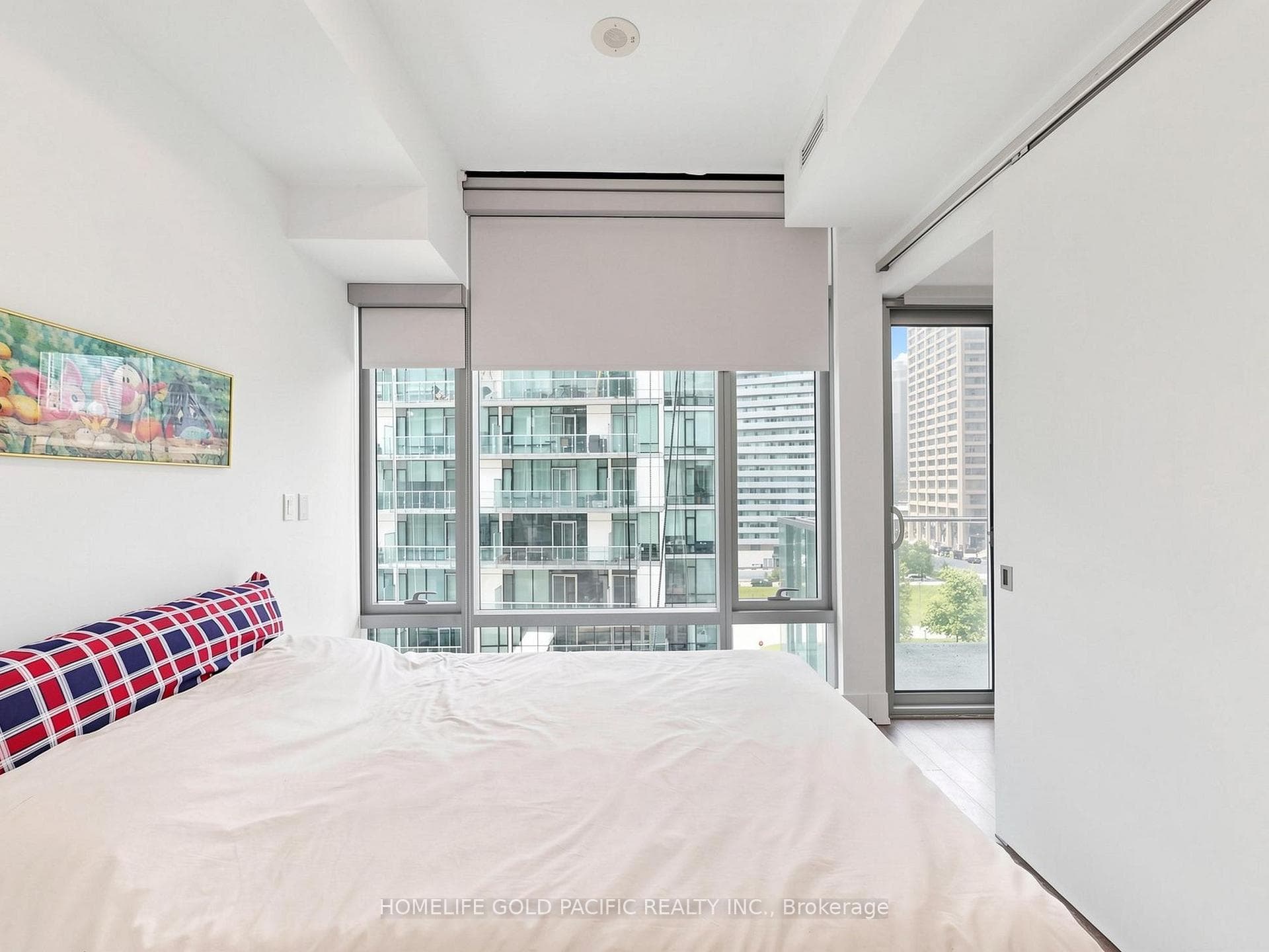 39 Queens Quay Unit 732 photo 19