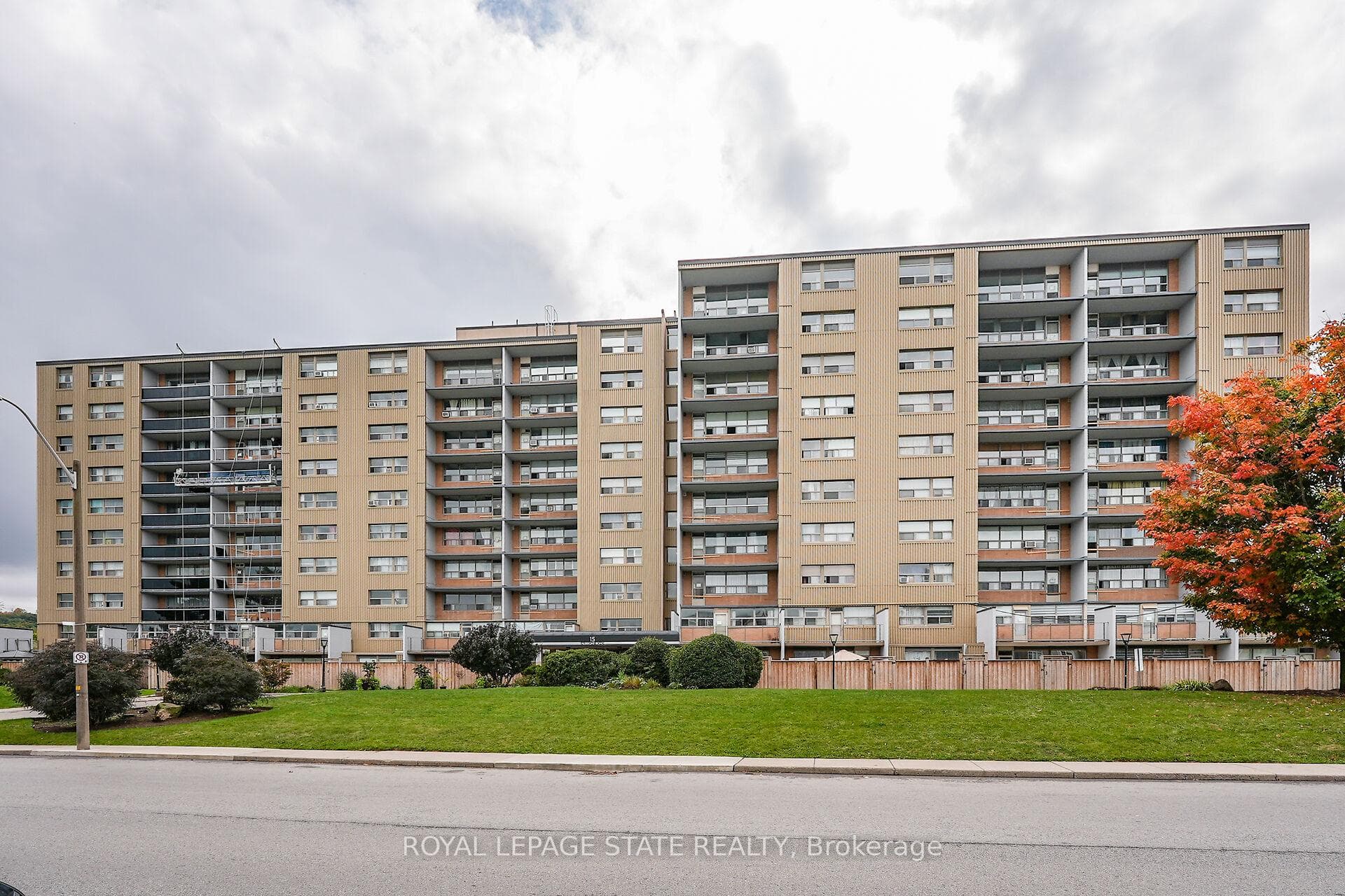 15 Albright Road Unit 605 photo 1