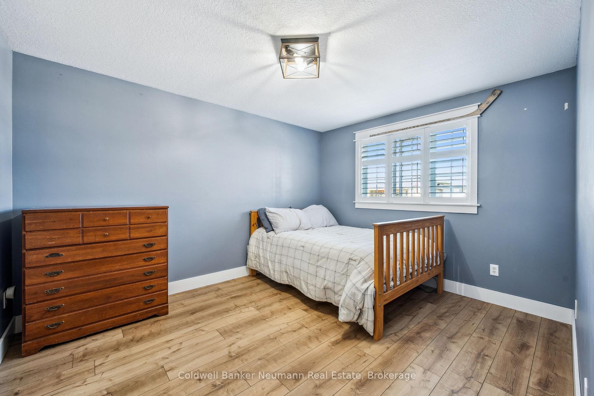 14 Coutts Court photo 32