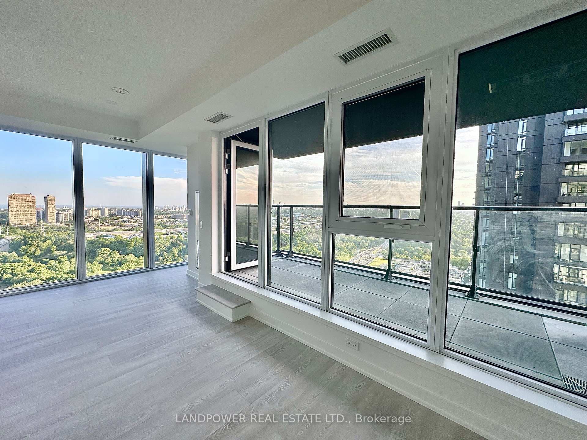 5 Quarrington Lane Unit 3111 photo 3