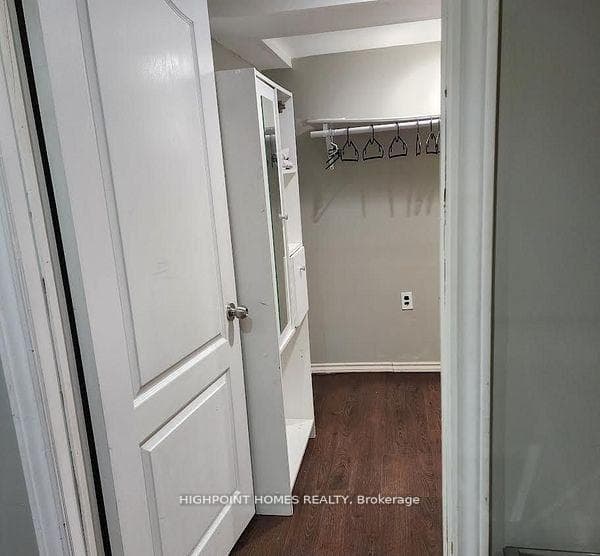 18 Valley Stream Drive photo 17