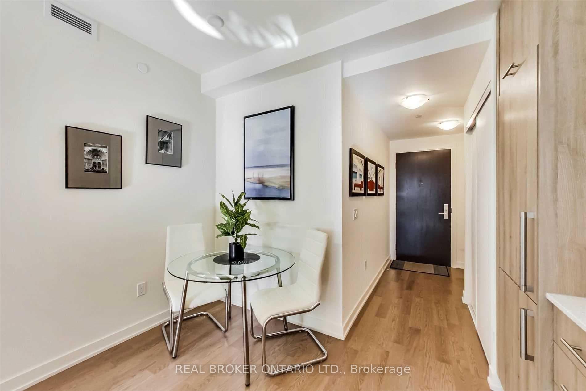 330 Richmond Street Unit 721 photo 7