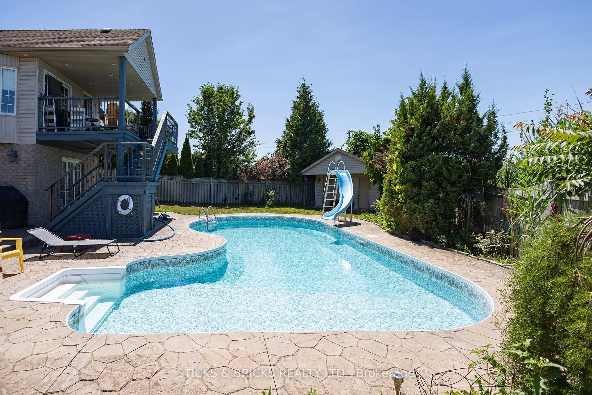 8207 Beaver Glen Drive photo 32