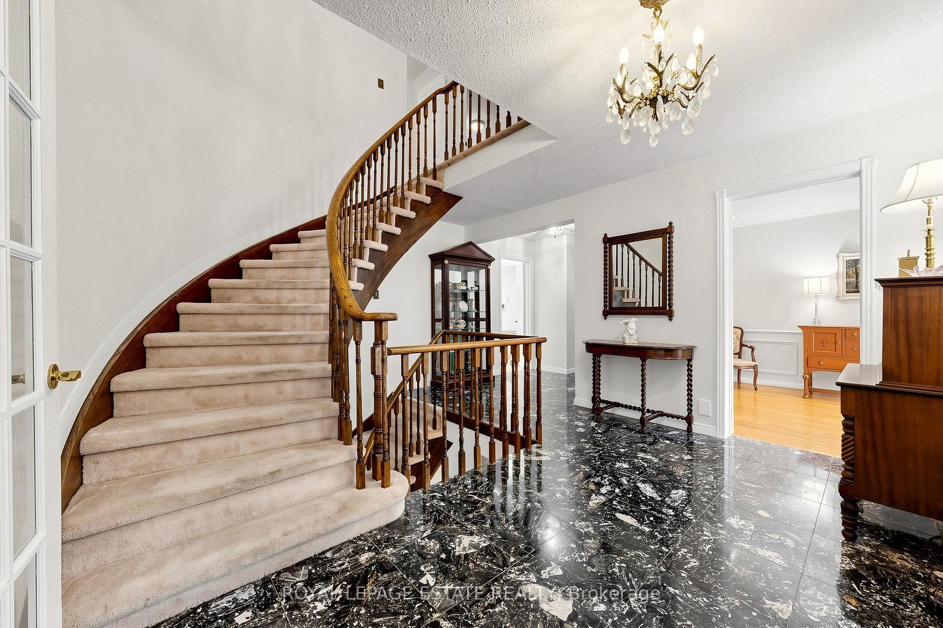 64 Hemingway Crescent photo 17