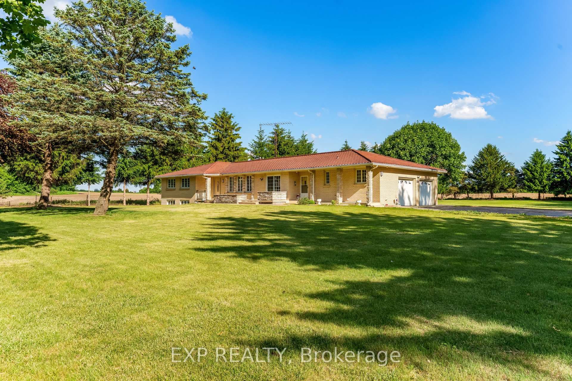 2047 Hamilton Road photo 49