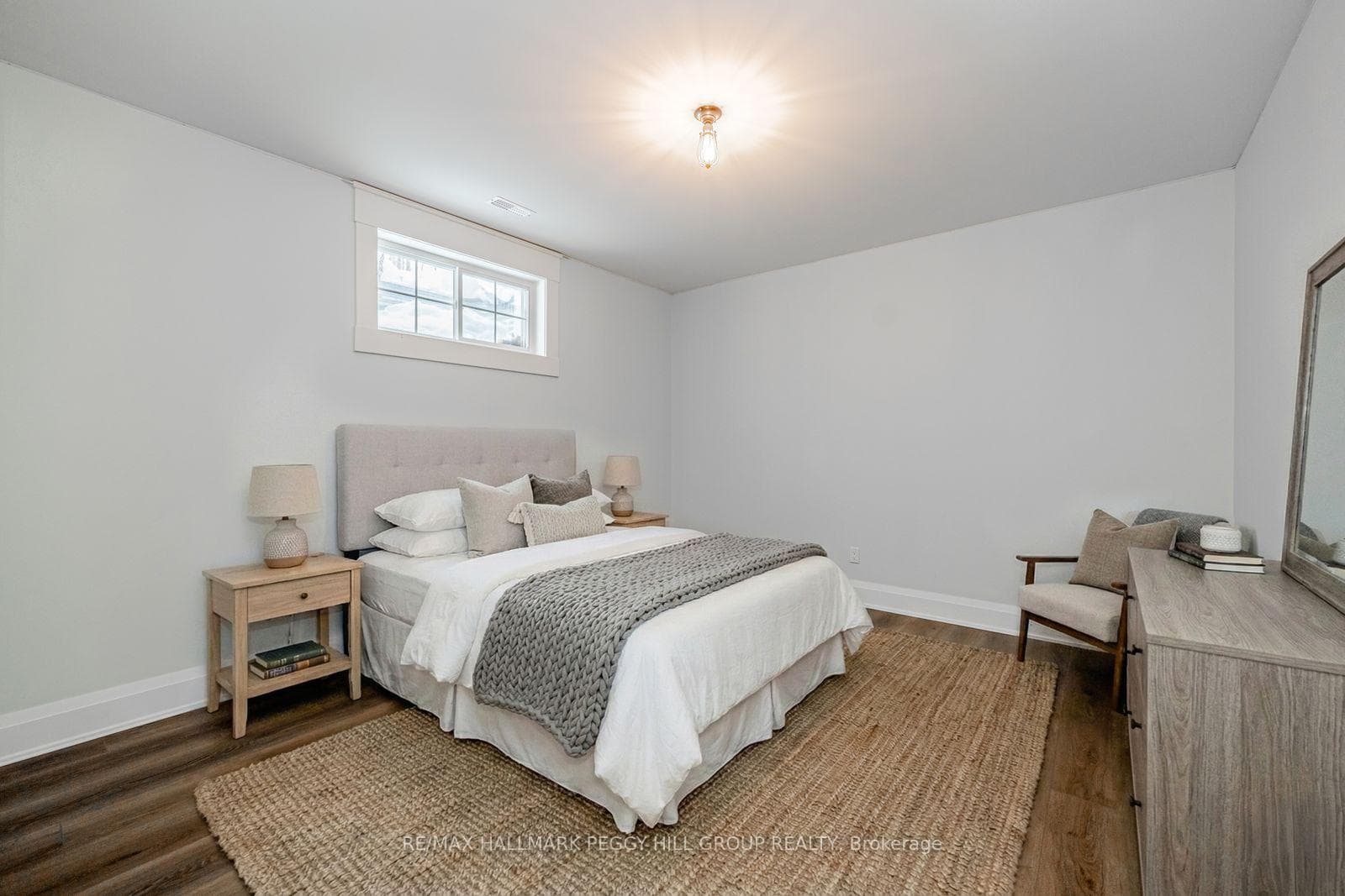 16 Heron Boulevard photo 25