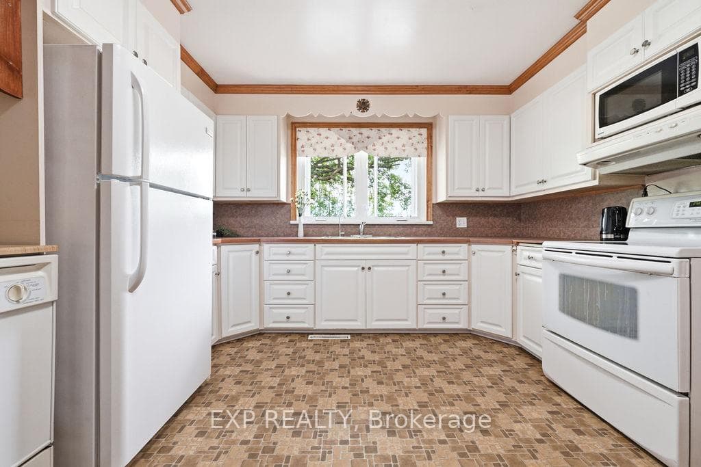 107 Cotieville Road photo 17