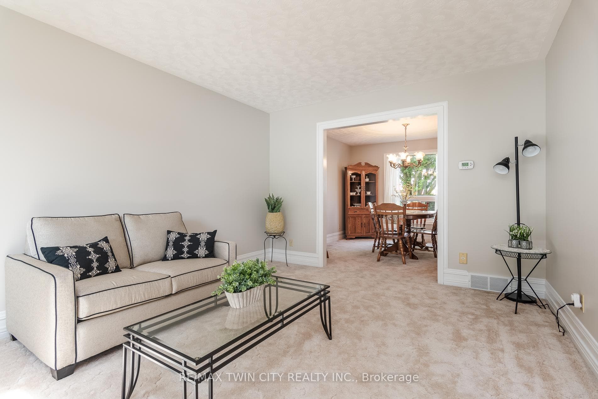 691 Westheights Drive photo 20