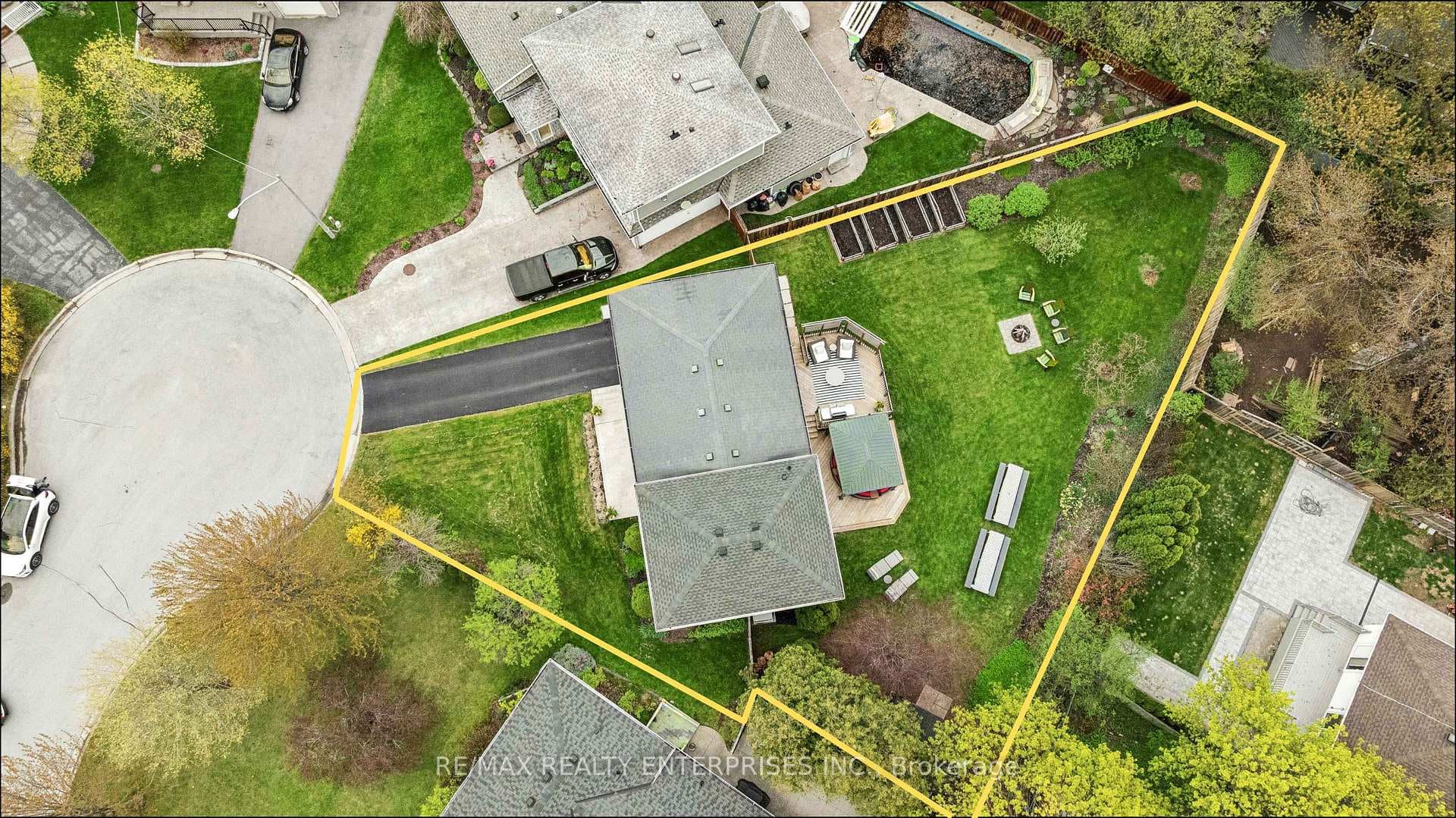 Quarter Acre landscaped lot