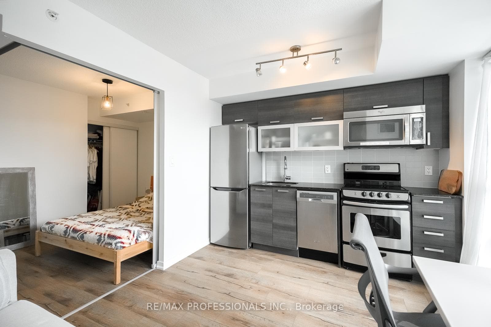 68 Abell Street Unit 743 photo 5