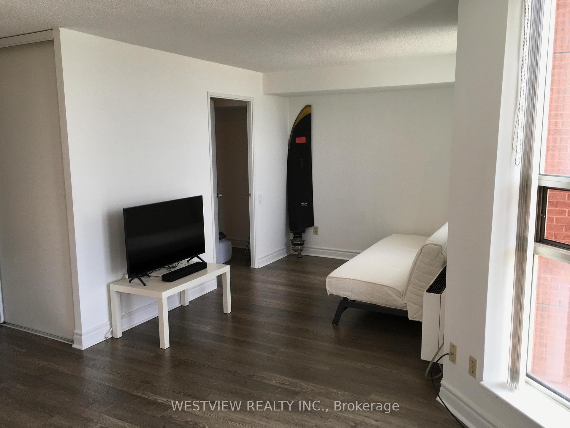 2460 Eglinton Avenue Unit 1417 photo 8