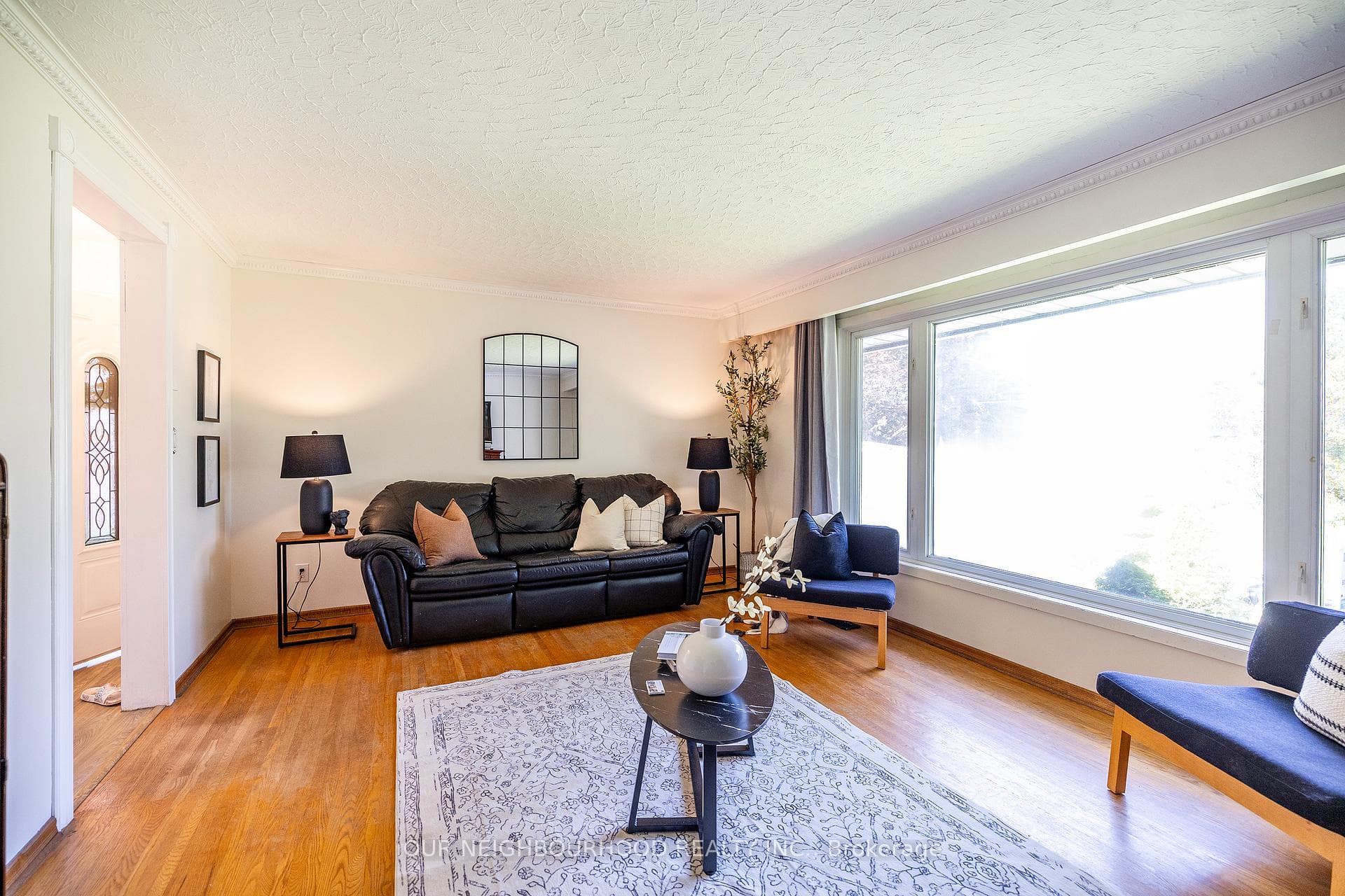 525 Juliana Drive photo 6