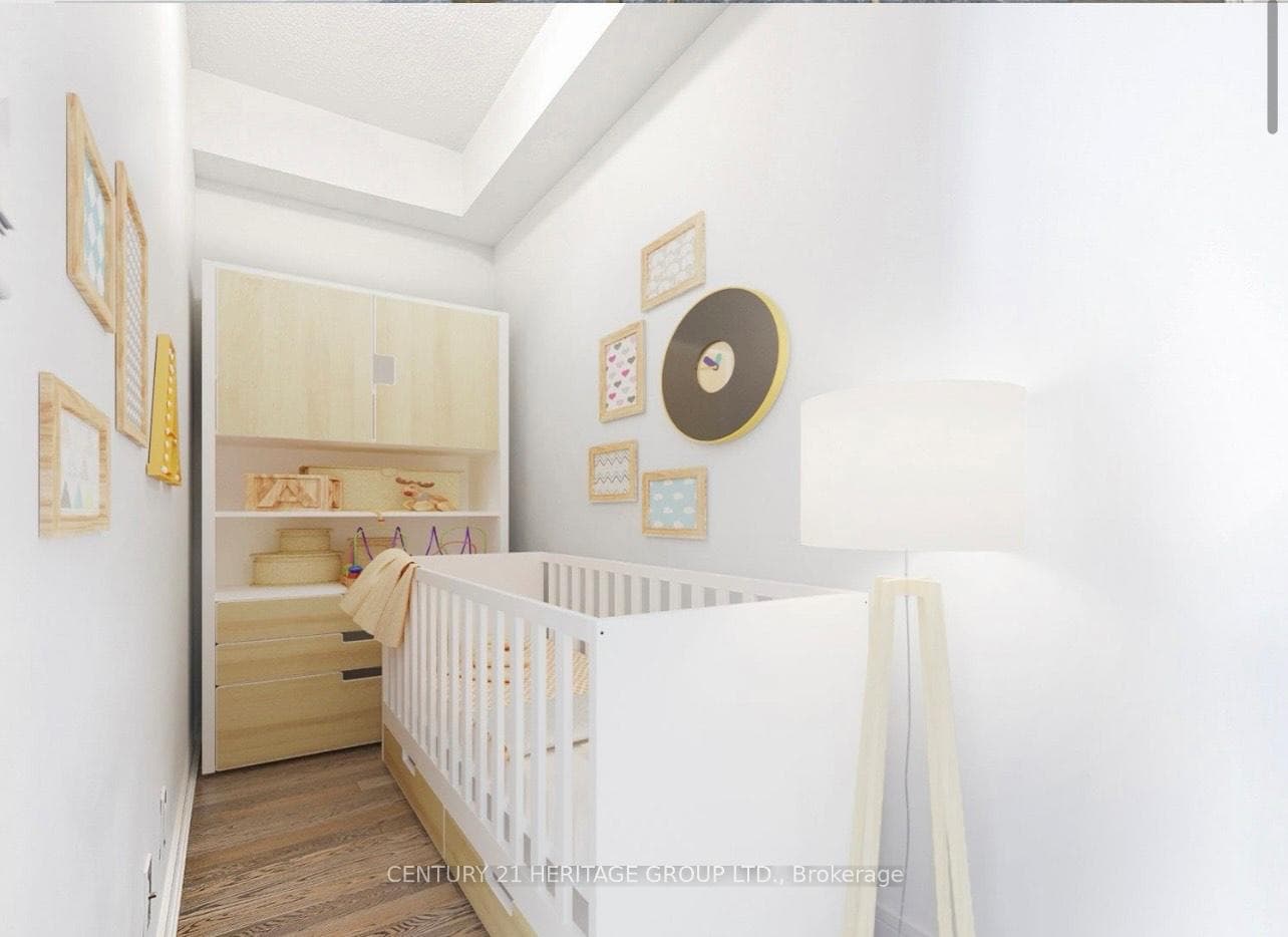 9205 Yonge Street Unit 1513 photo 2