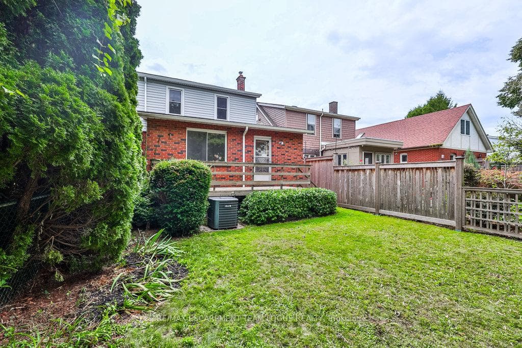 80 Arkell Street photo 34