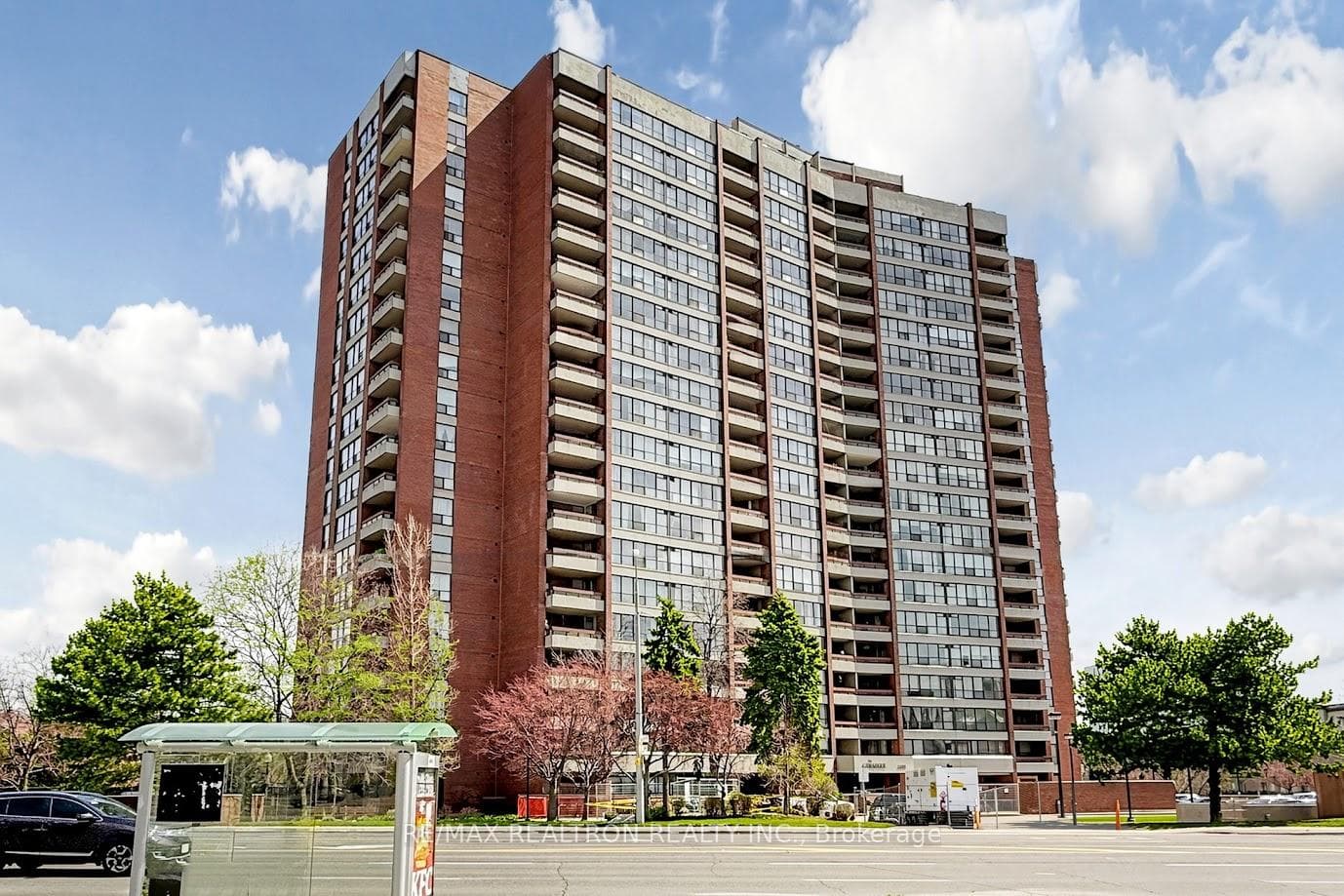 2365 Kennedy Road Unit 505 photo 1