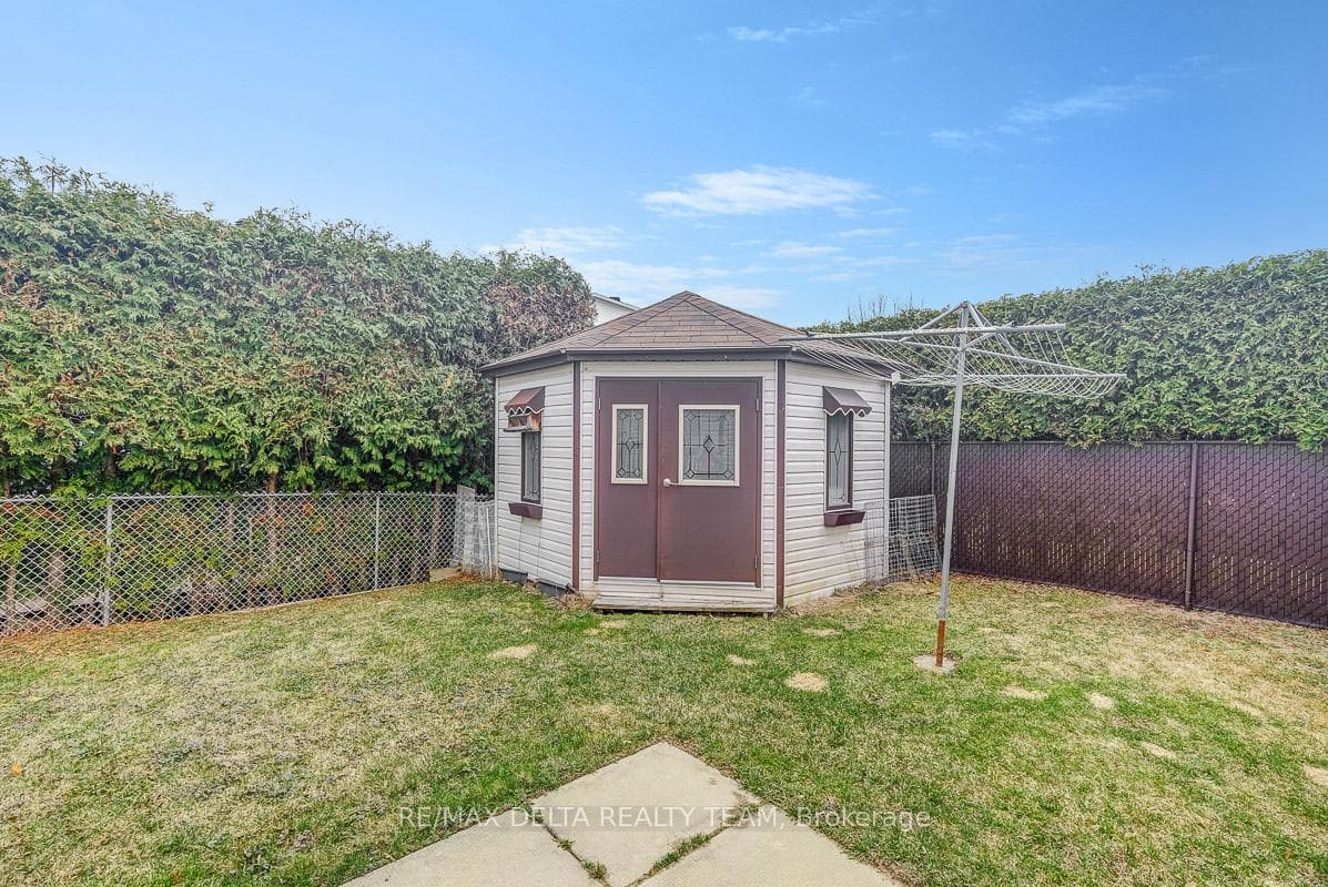 1666 Sunview Drive photo 30