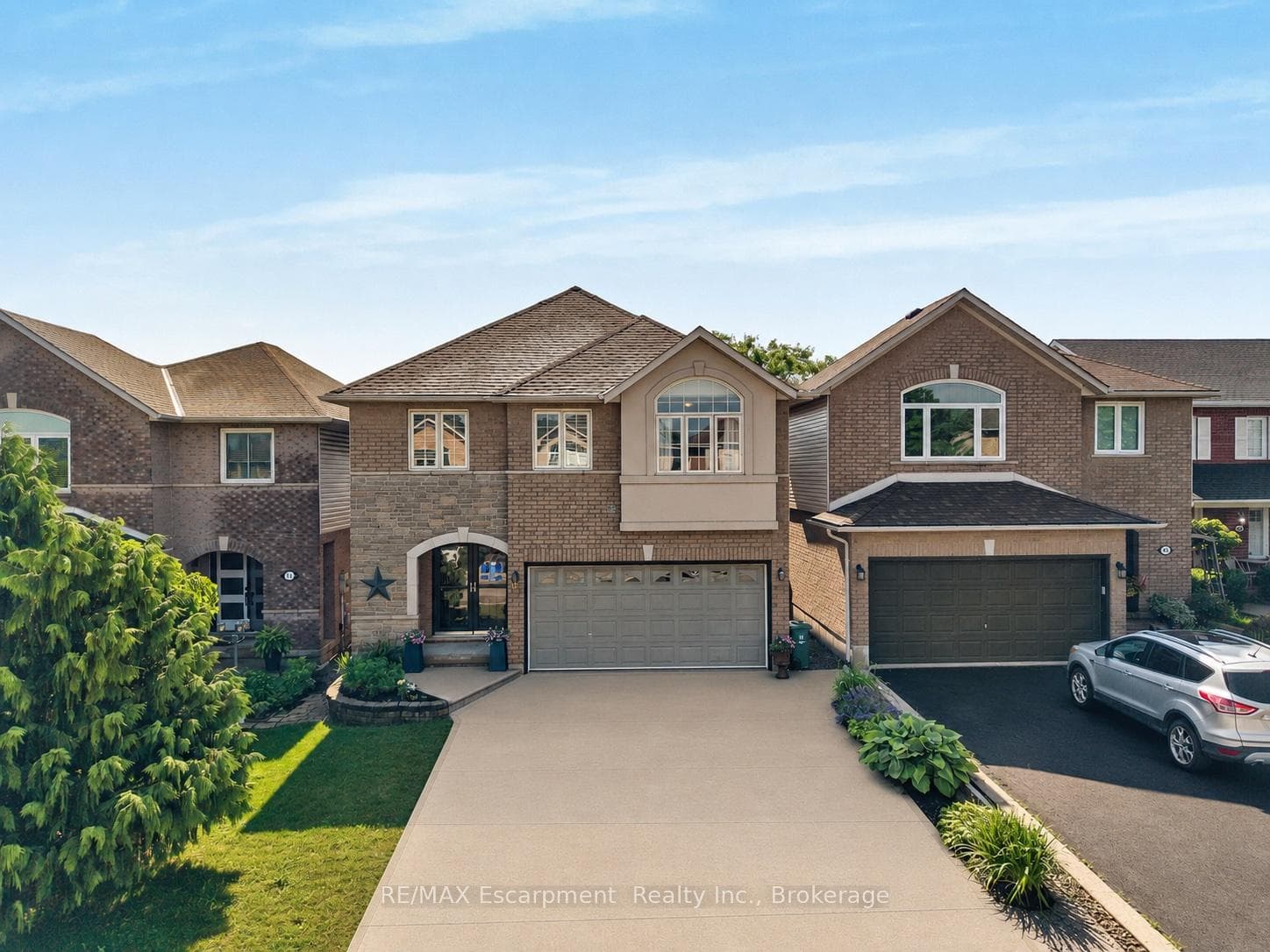 409 Jacqueline Boulevard photo 1