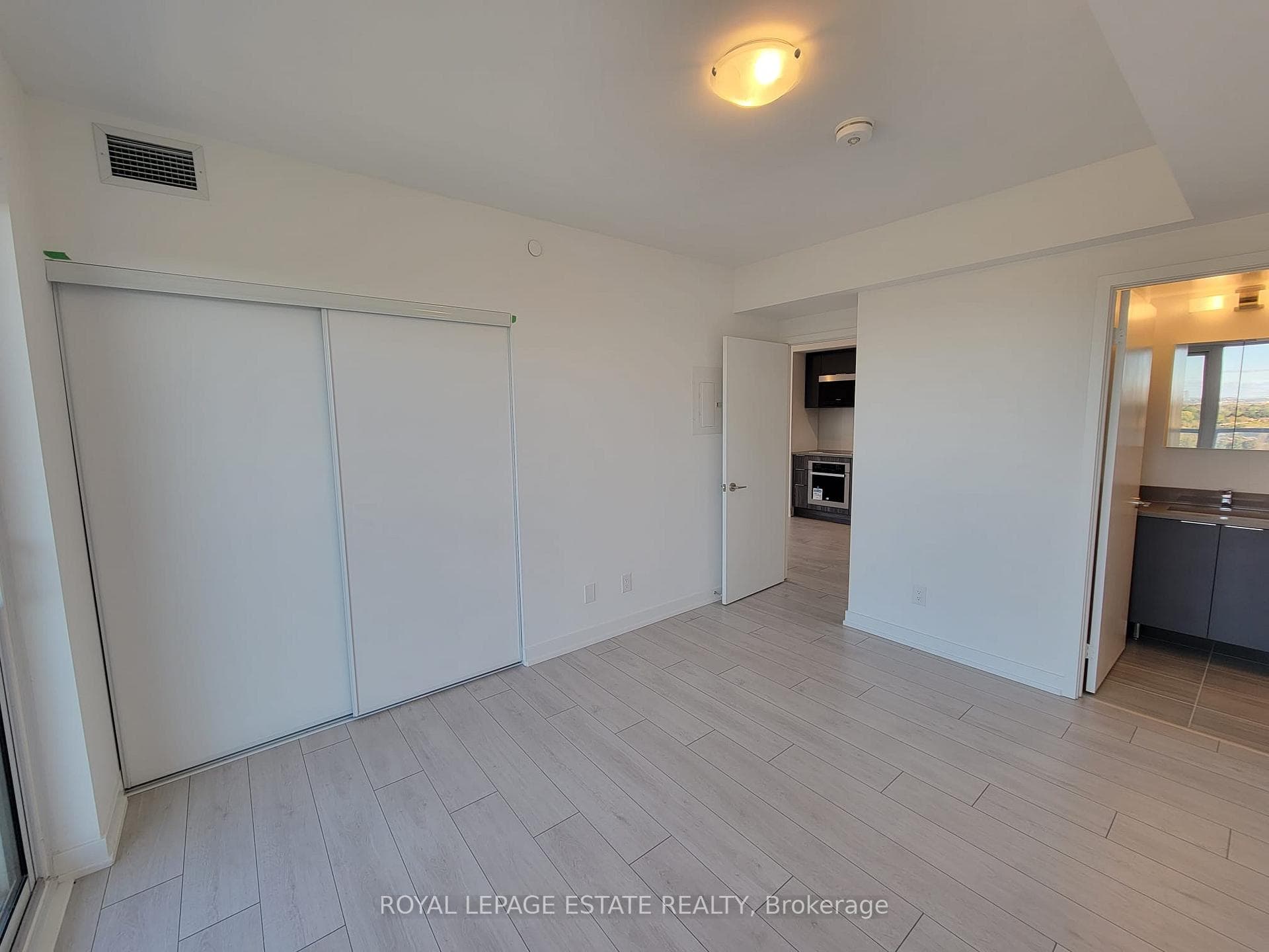 2033 Kennedy Road Unit 1506 photo 14