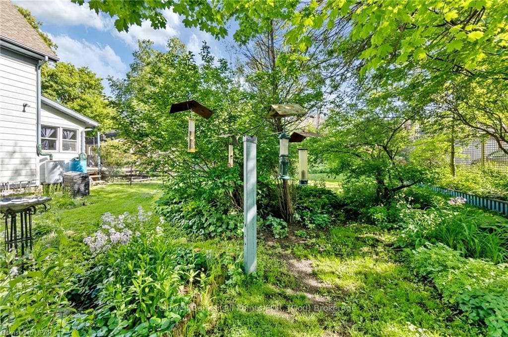 155 QUEBEC Street photo 35