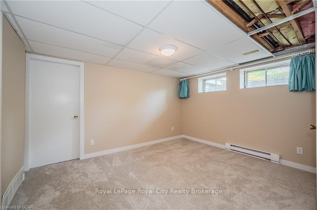 5 CALEDONIA Street photo 33