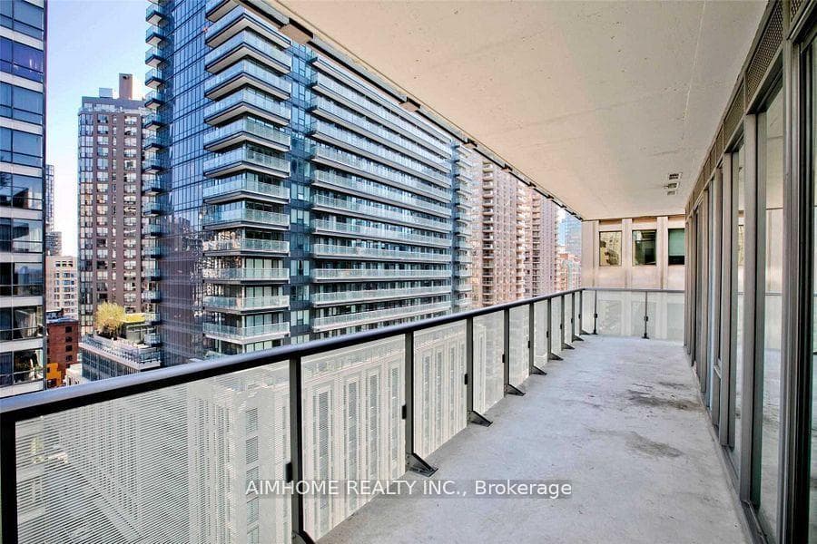 57 St Joseph Street Unit 1208 Master Bdrm photo 12