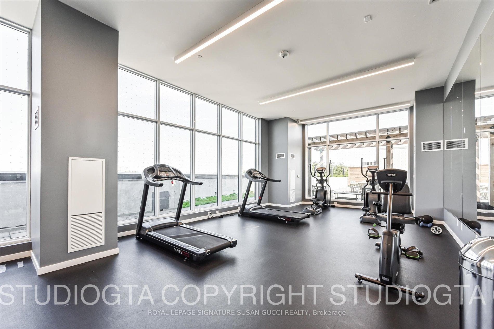 Roof top gym