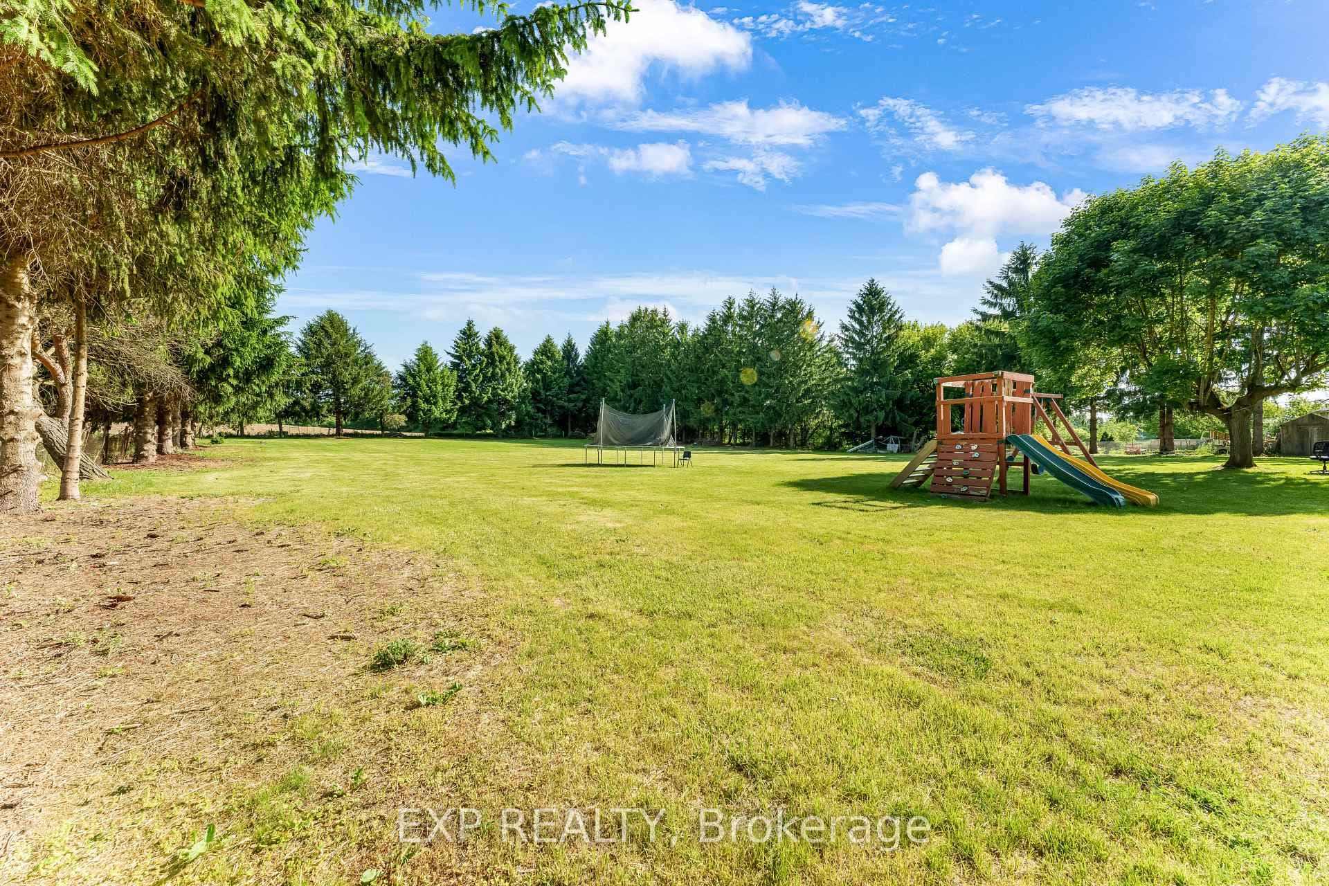2047 Hamilton Road photo 10