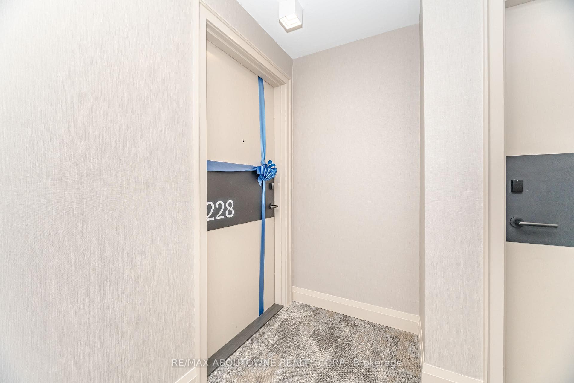 3250 Carding Mill Trail Unit 228 photo 9
