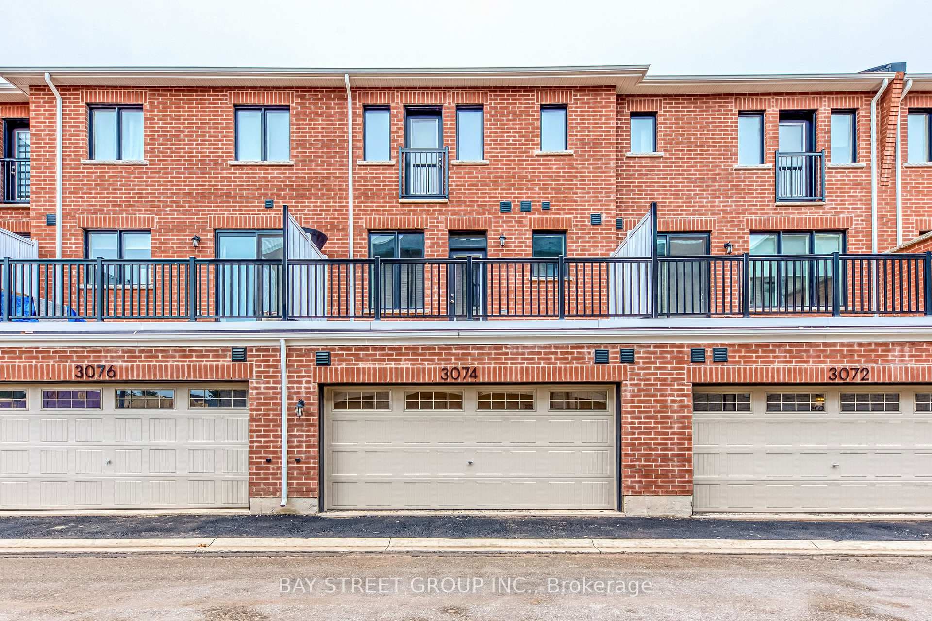 3074 Merrick Road photo 39
