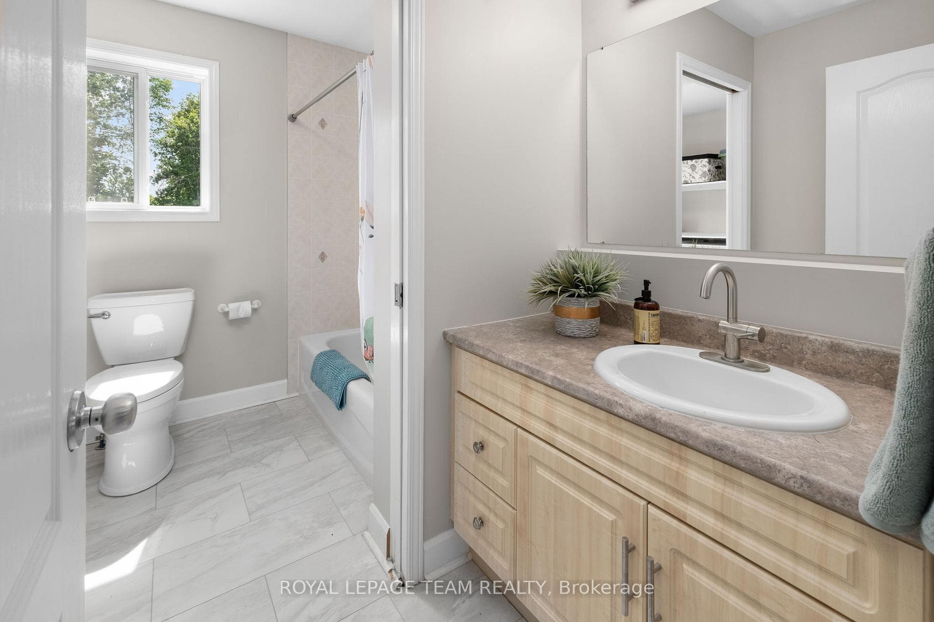 59 Empress Drive photo 38