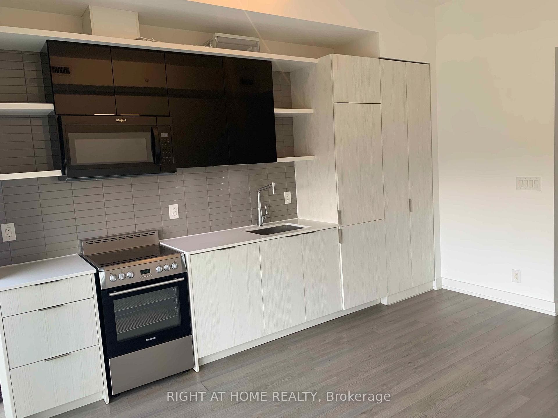 6 Parkwood Avenue Unit 613 photo 13